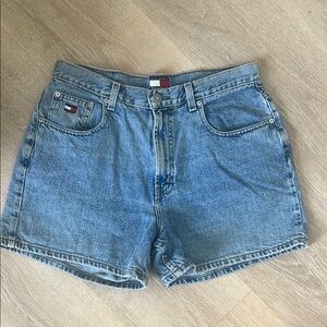 Vintage Tommy Hilfiger Women's Blue Denim Shorts